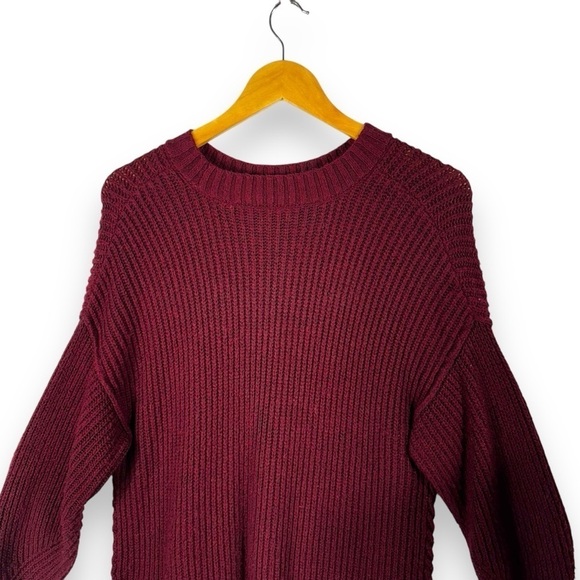 4 for $40 SALE! American Eagle Oversized Super Soft Sweater, Cranberry, Size XS - Picture 9 of 11